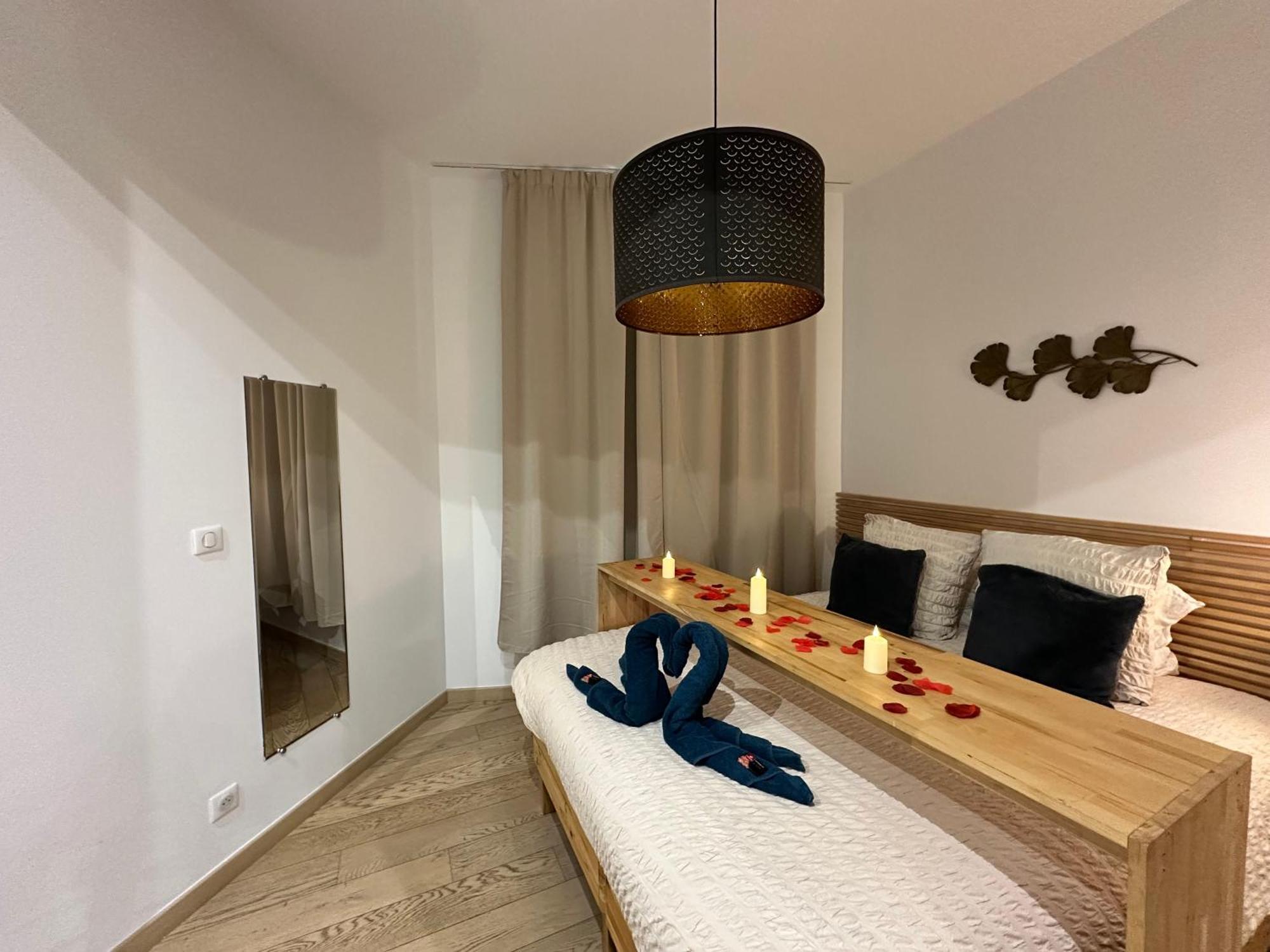 Mieuxqualhotel Jacuzzi Privatif La Parenthese Bordeaux Buitenkant foto