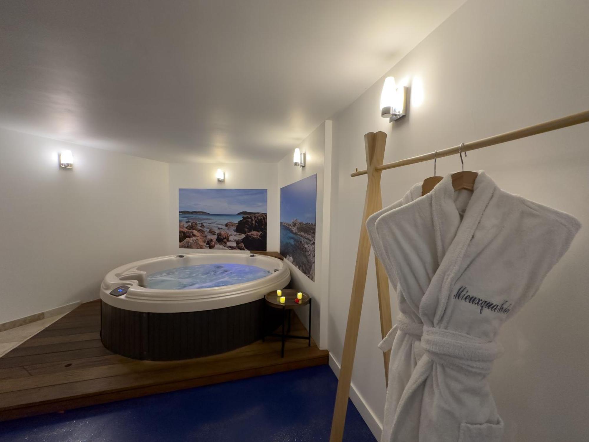 Mieuxqualhotel Jacuzzi Privatif La Parenthese Bordeaux Buitenkant foto
